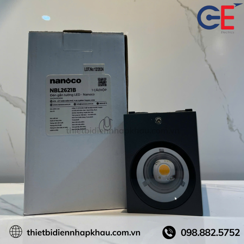 Đèn gắn tường ngoài trời LED NBL2621B Nanoco thiết kế tối giản, hiện đại 