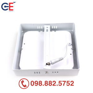 Đèn Led ốp trần Outbow Panasonic vuông 18W