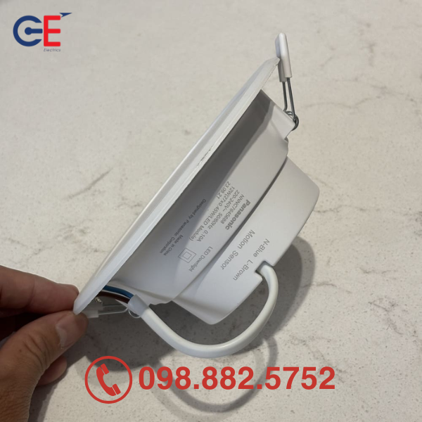 Đèn Led Panasonic DN cảm biến 9W Đèn Led âm trần Panasonic DN cảm biến 9W