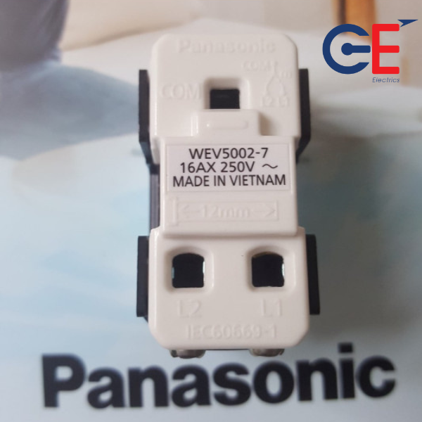 công tắc 3 cực Panasonic