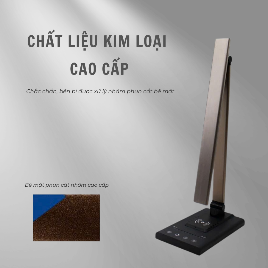 Đèn được làm bằng chất liệu kim loại