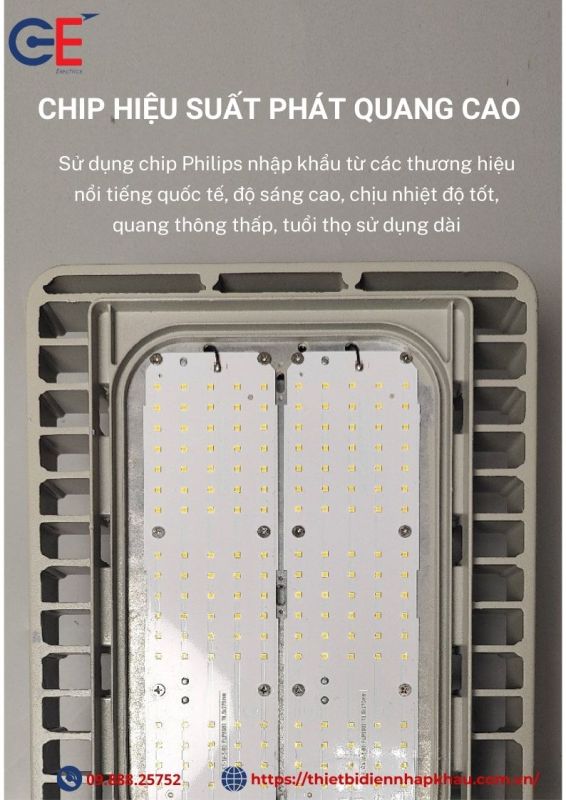 Đèn đường led 100w Philips chip led phát quang cao