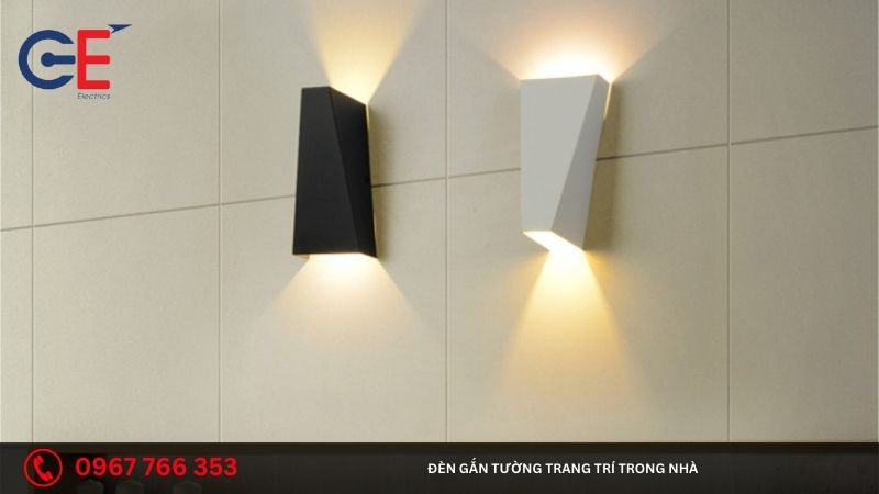 Đèn gắn tường trang trí trong nhà