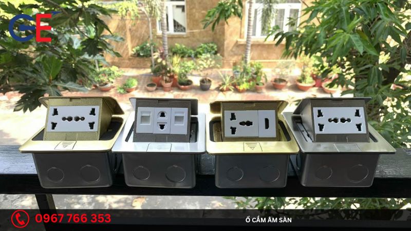 Ổ cắm âm sàn