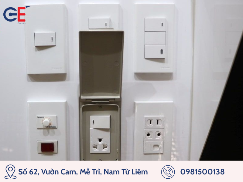 Ổ cắm màn che bảo vệ an toàn với trẻ nhỏ 